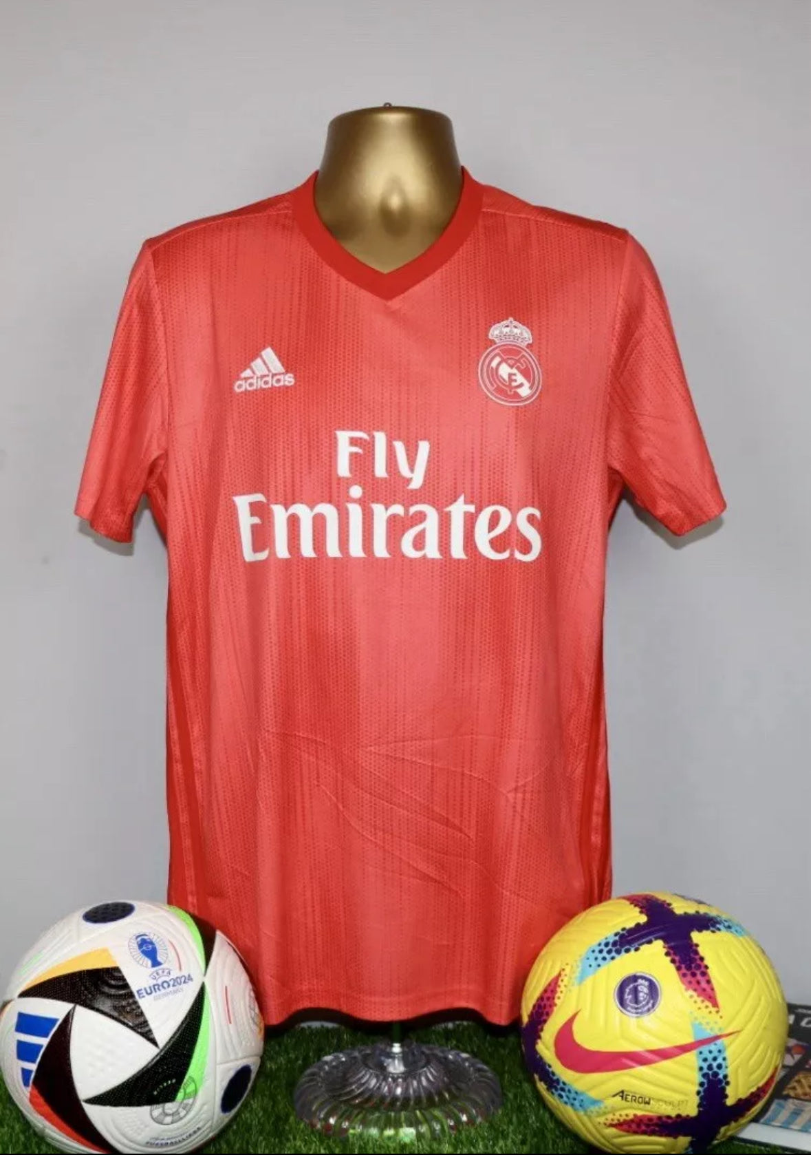 VINICIUS JR. 28 2018/2019 Real Madrid Third Shirt