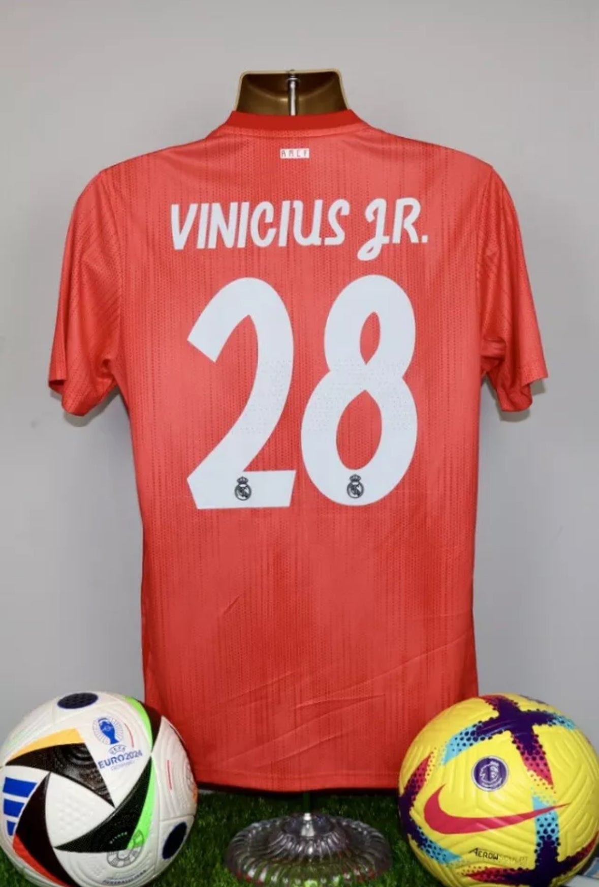VINICIUS JR. 28 2018/2019 Real Madrid Third Shirt