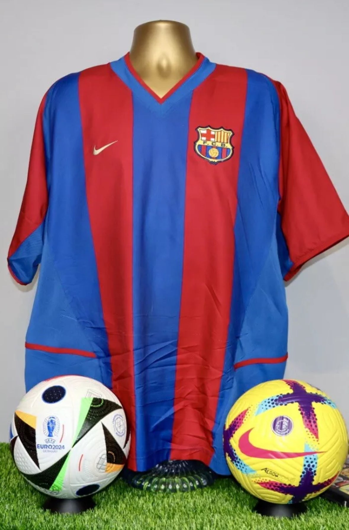 INIESTA 24 Barcelona 2002/03 Home Shirt