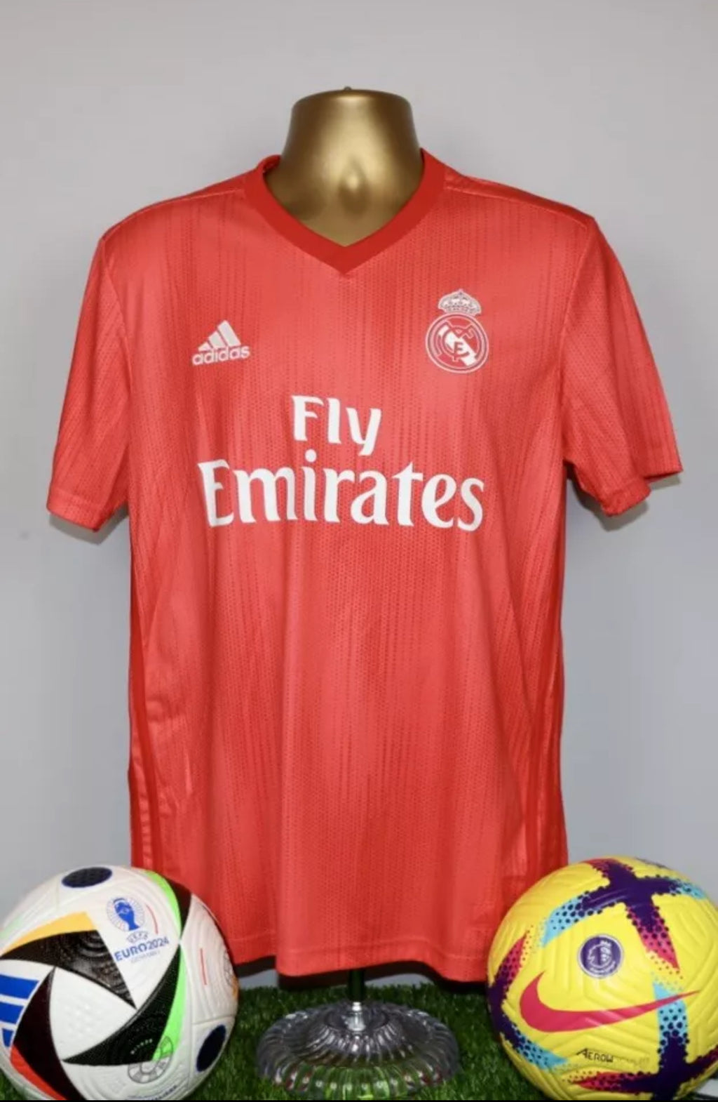 BENZEMA 9 2018/2019 Real Madrid Third Shirt