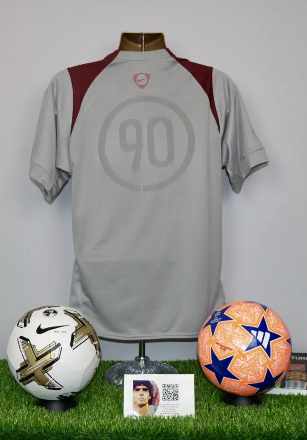 Manchester United 2005/06 T90 Training Shirt