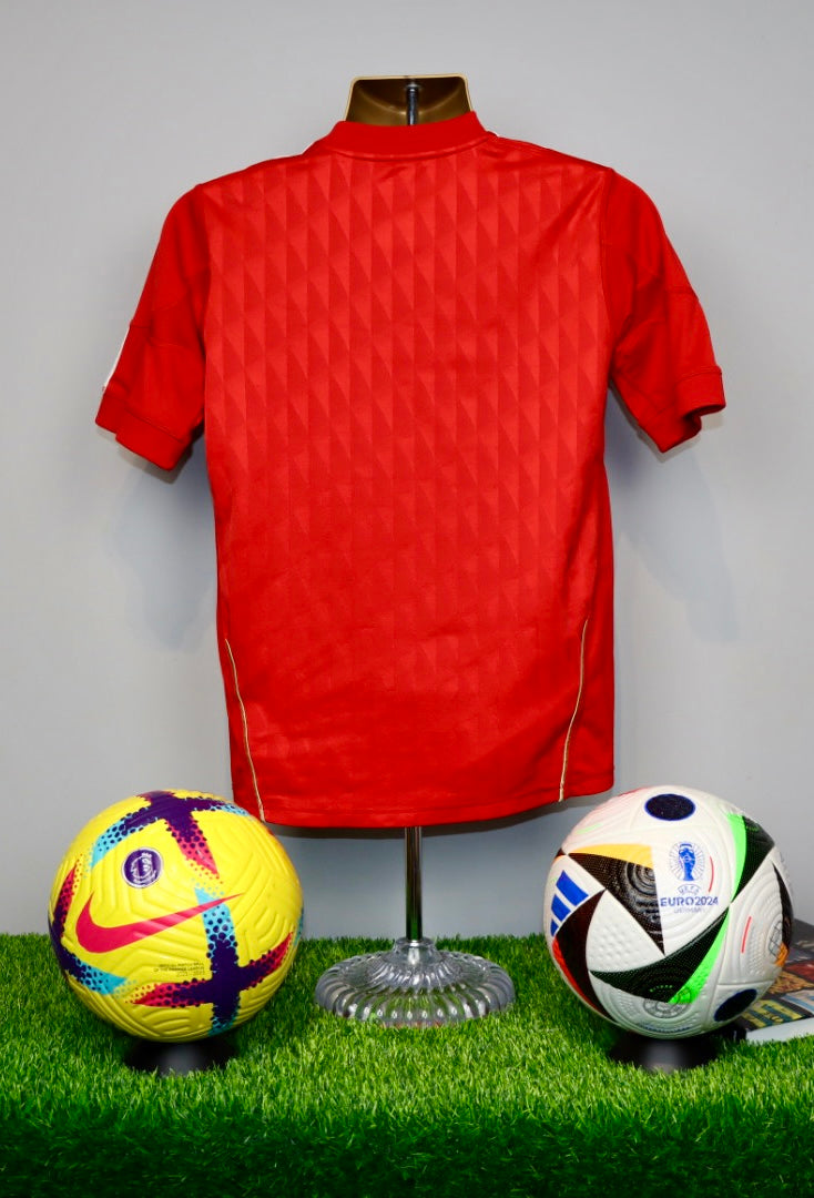 Liverpool 2010/12 Home Shirt KIDS