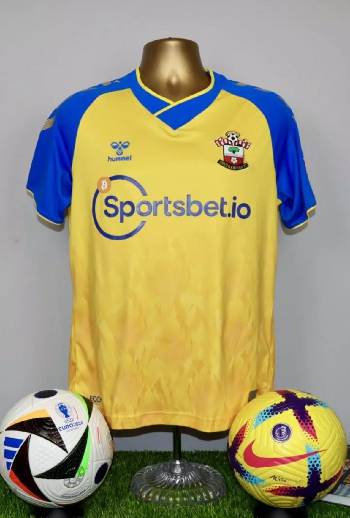 Southampton 2021/22 Away Shirt