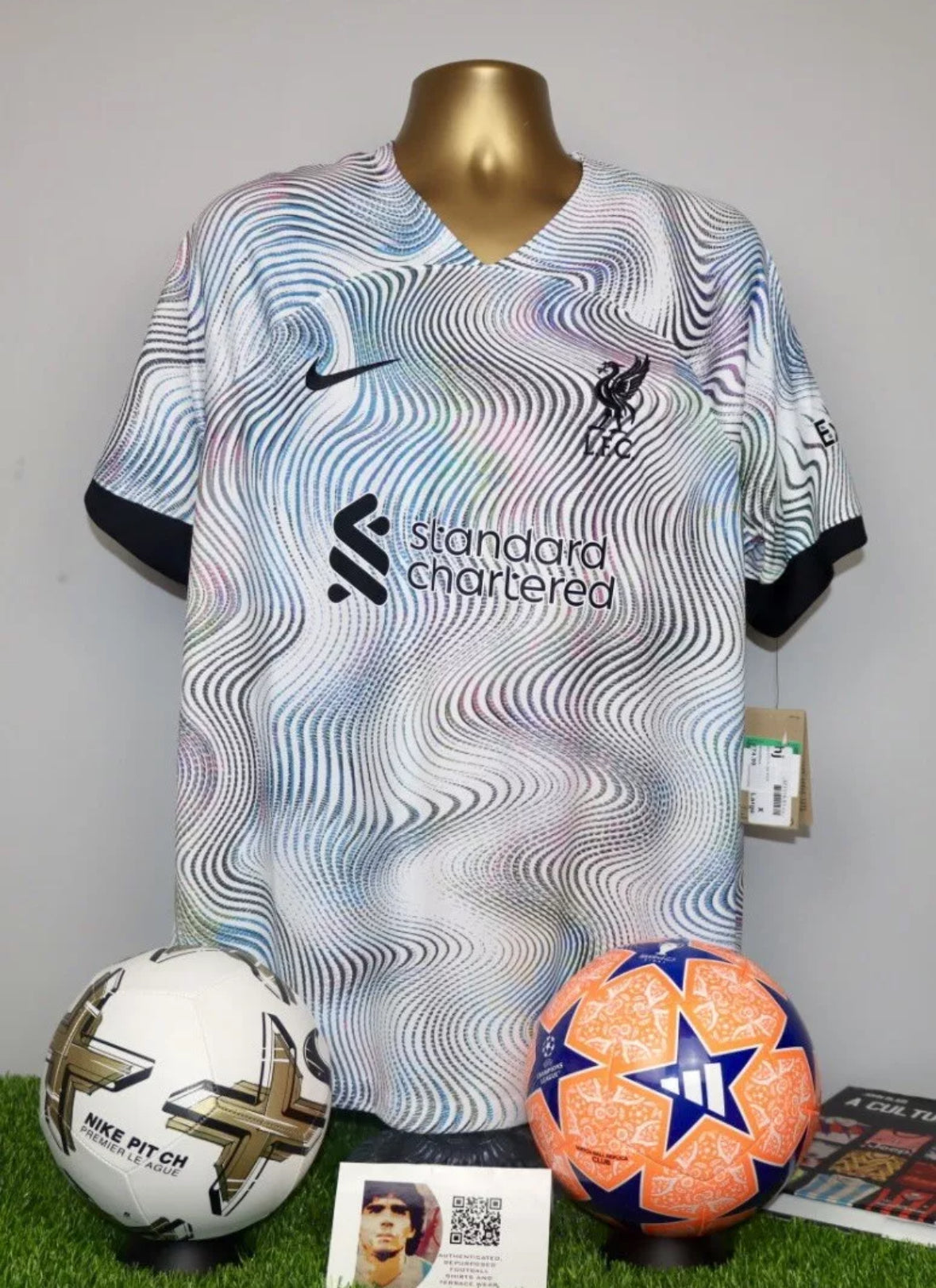 SZOBOSZLAI 8 Liverpool 2022/23 Away Shirt