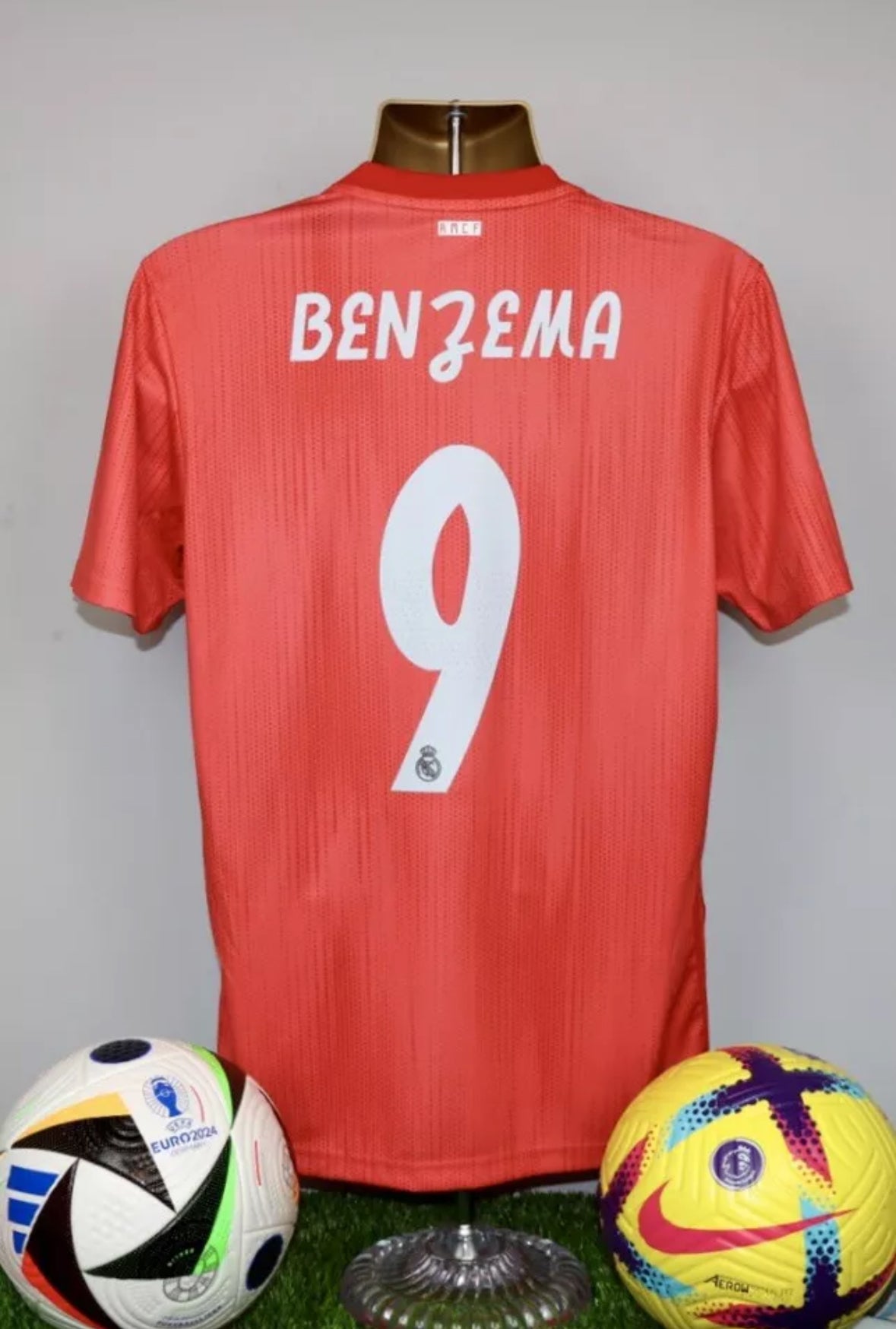 BENZEMA 9 2018/2019 Real Madrid Third Shirt