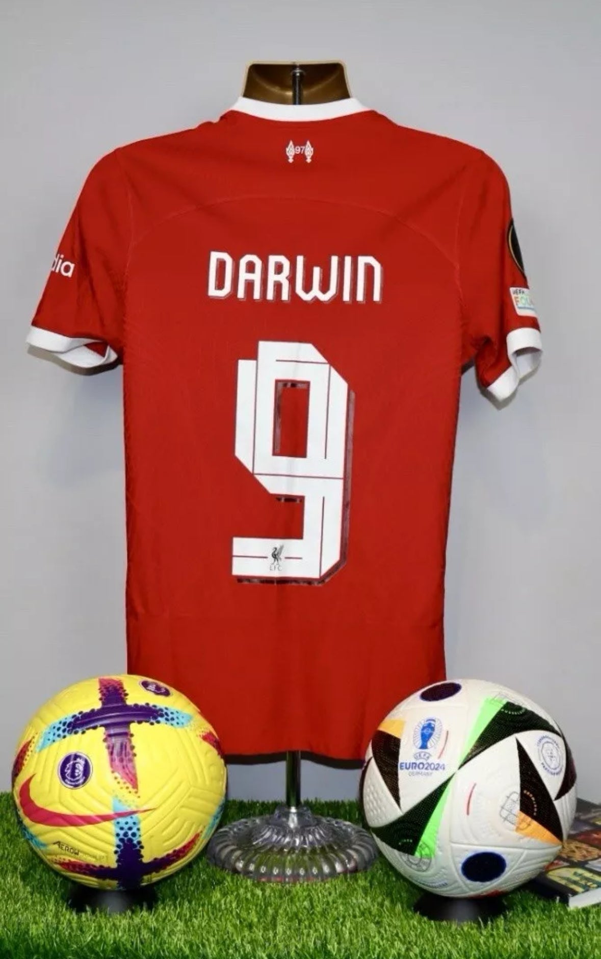 DARWIN 9 Liverpool 2023/24 Player Spec Home Shirt