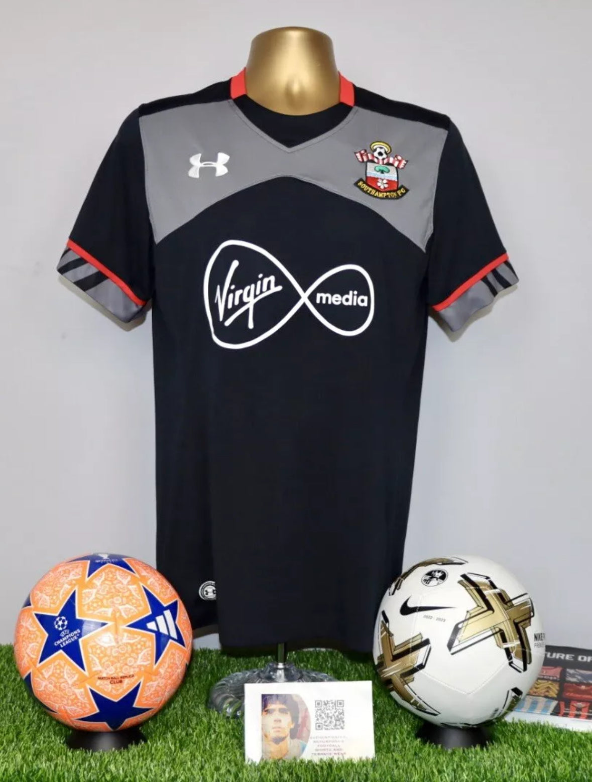 Southampton 2016/17 Away Shirt