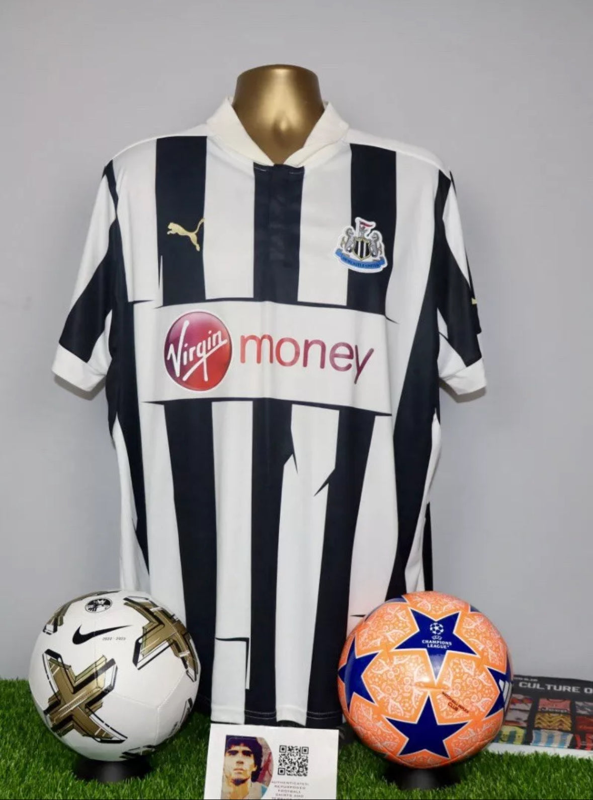 2012/13 Newcastle Home Shirt