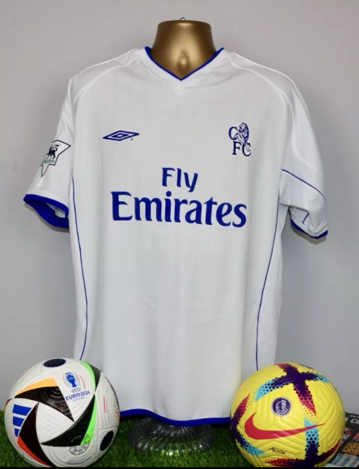 ZOLA 25 Chelsea 2001-03 Away Shirt