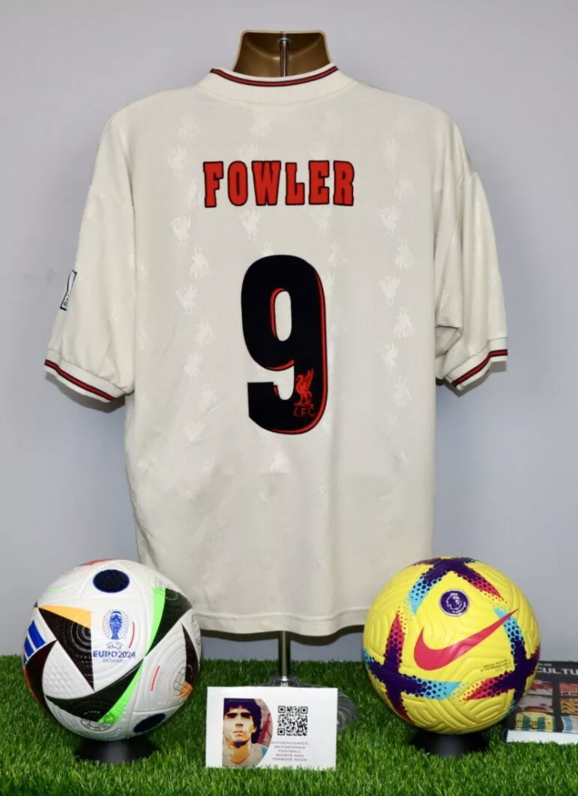 FOWLER 9 Liverpool 1996/97 Away Shirt