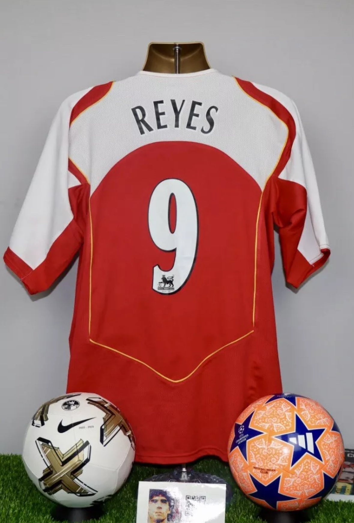 REYES 9 Arsenal 2004/05 Home Shirt