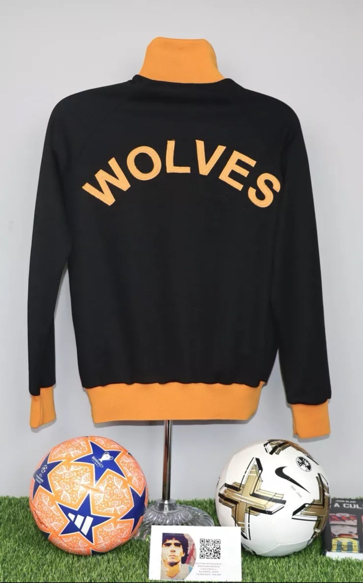 Wolverhampton Wandererers Score Draw 1974 Final Retro Jacket