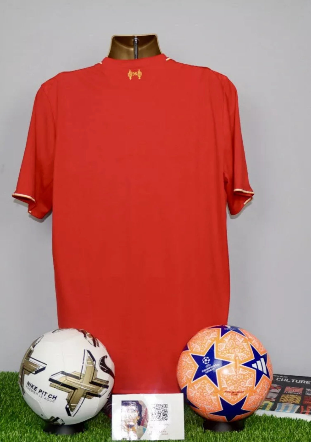 Liverpool 2015/16 Home Shirt