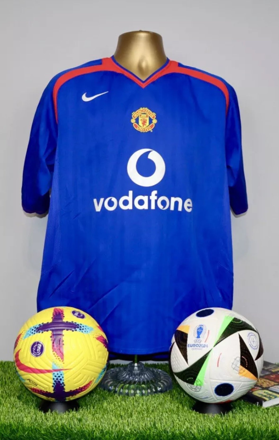 RONALDO 7 Manchester United 2005/06 Away Shirt