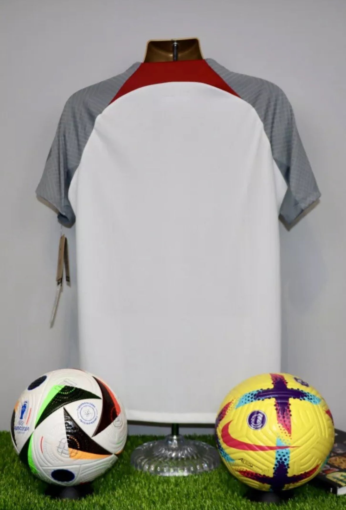 2022-23 Liverpool Training Shirt