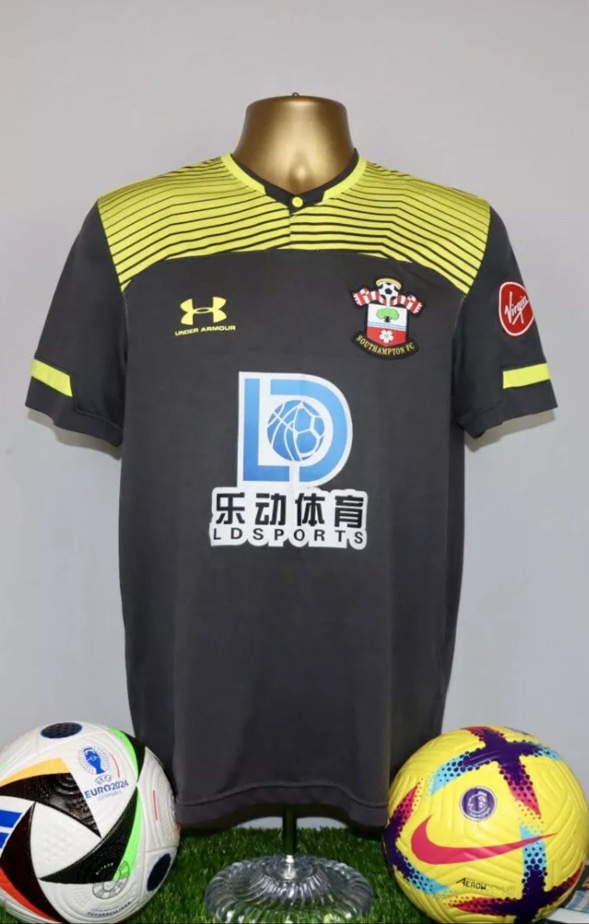 Southampton 2019/20 Away Shirt