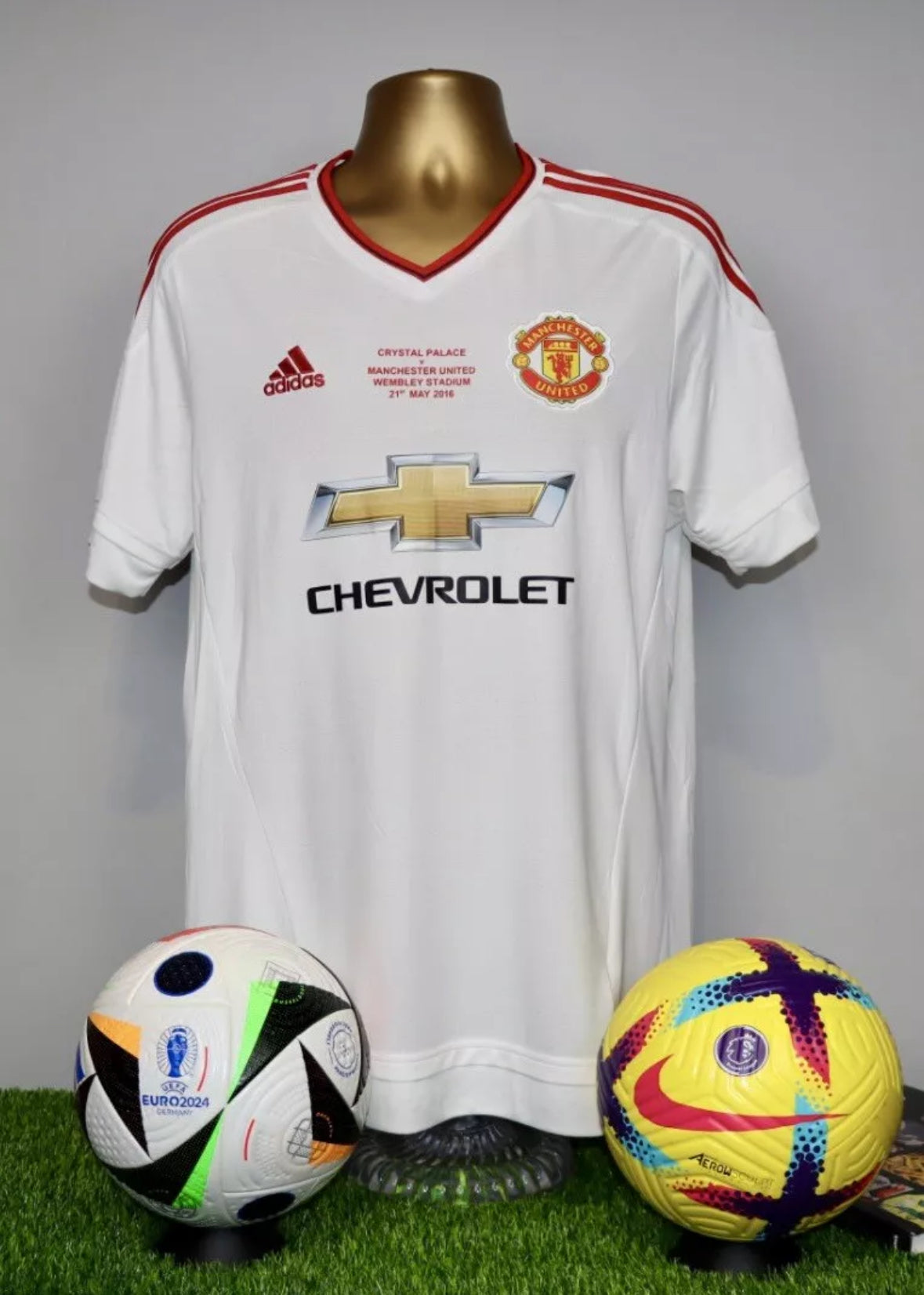 ROONEY 10 Manchester United 2015/16 Away Shirt with FA CUP final inscription