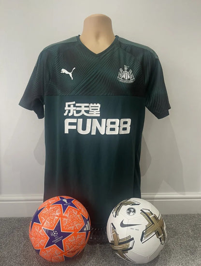 Newcastle United 2019/20 Away Shirt